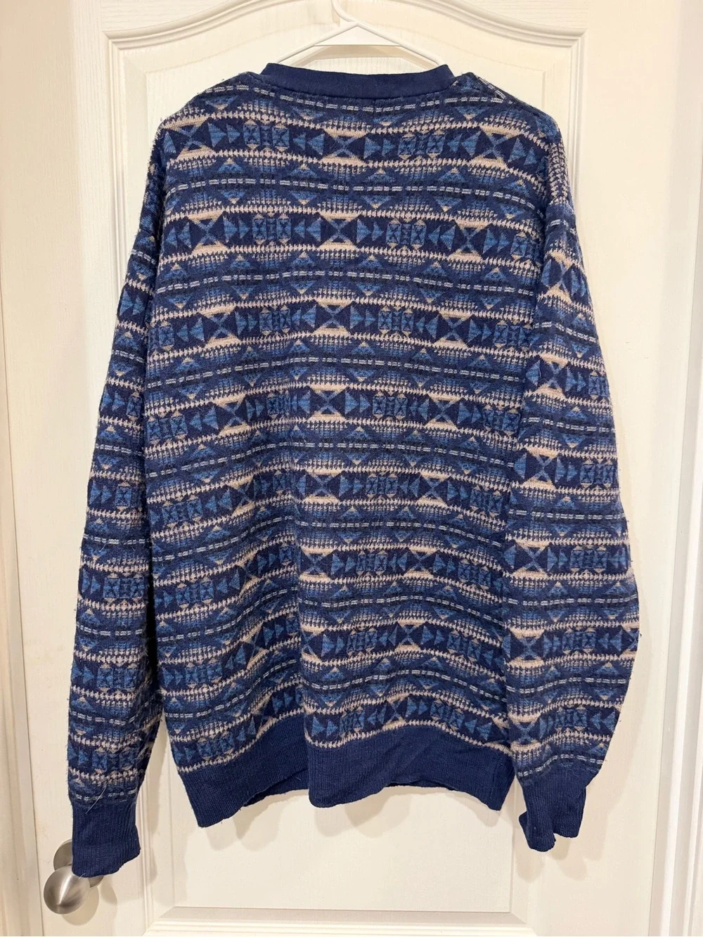 Pendleton women’s Navy and Cream Geometric V‑Neck Cardigan